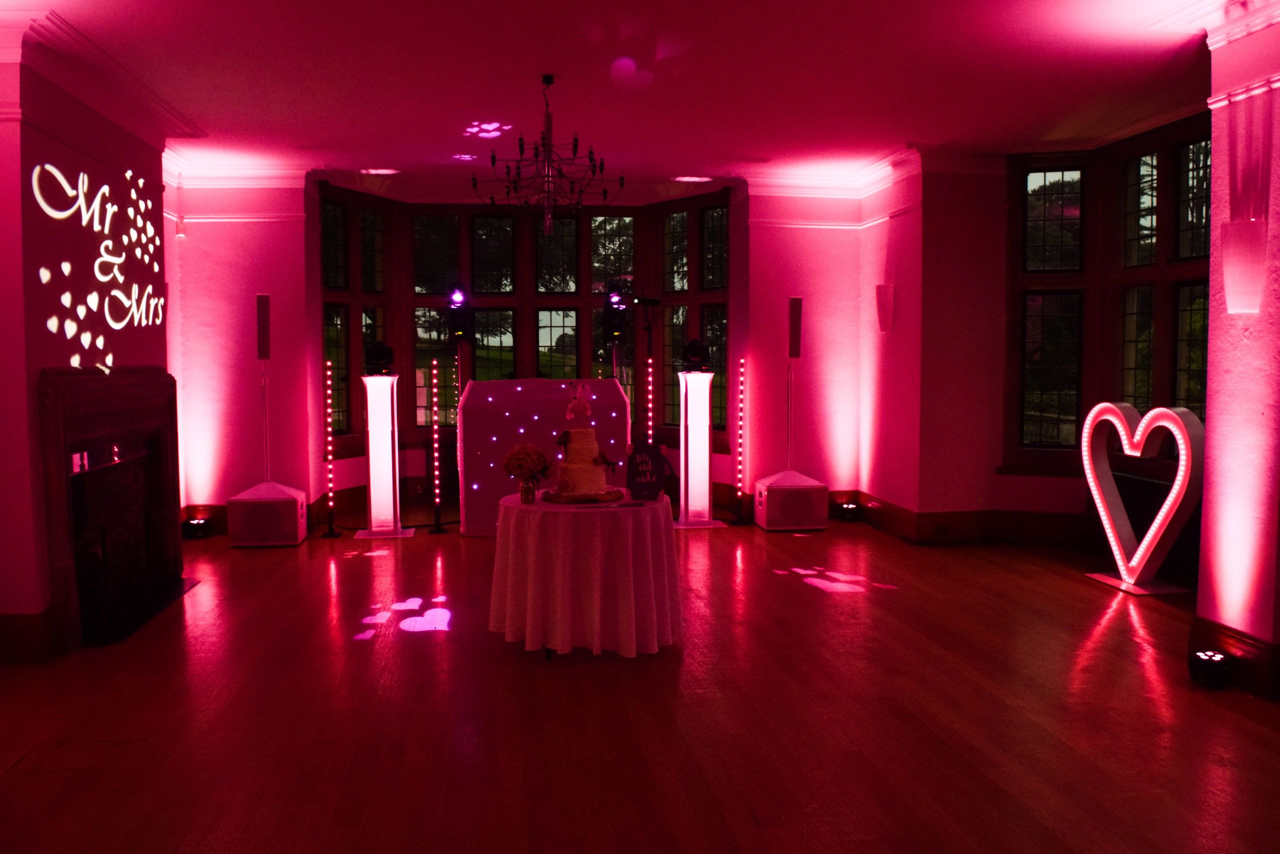 Coombe Lodge wedding disco with uplighting 