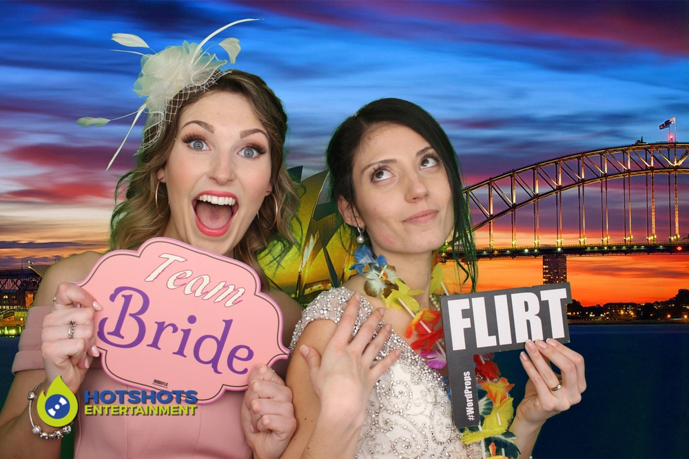 Gallery picture flirt