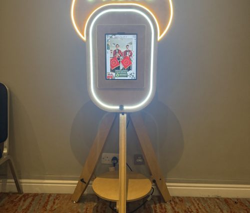 Vintage Pod photo booth